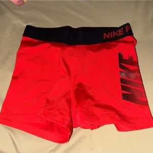 Nike pro